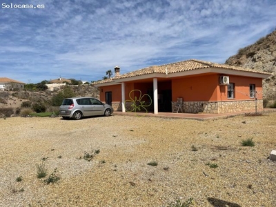 Villa en Venta en Zurgena, Almería