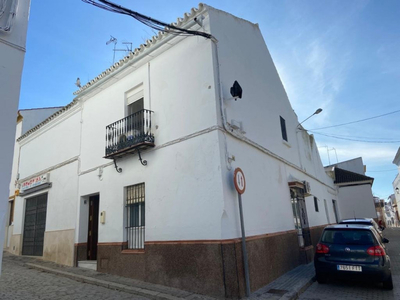 Casa en Fuentes de Andalucía