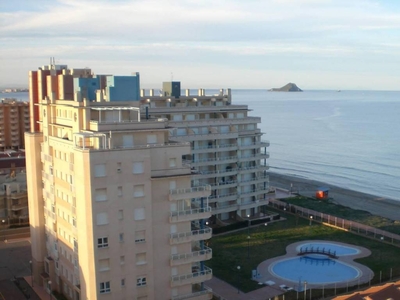 Alquiler Casa adosada en Urbanización Mangazul Cartagena. Buen estado con terraza 120 m²
