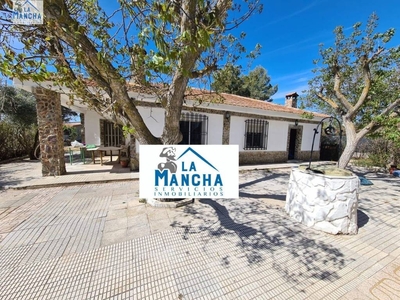 Alquiler Casa rústica en Molino Ojos De San Jorge Albacete. 169 m²