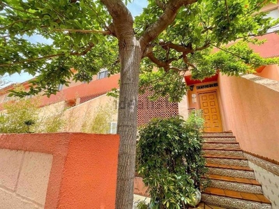 Alquiler Casa unifamiliar Sant Joan d'Alacant. Con terraza 190 m²