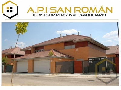 Alquiler Chalet en Calle Lope de Vega Paracuellos de Jarama. Con terraza 270 m²