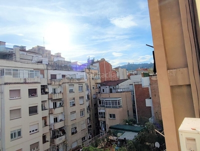 Alquiler piso amplia vivienda jto. pça lesseps en Barcelona