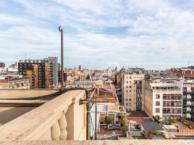 Alquiler piso ático a estrenar en alquiler con terraza en rambla catalunya en Barcelona