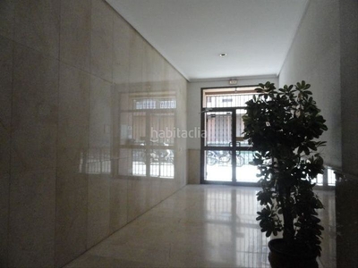 Alquiler piso con 3 habitaciones amueblado con ascensor y aire acondicionado en Burjassot