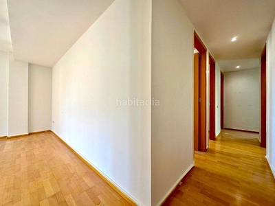 Alquiler piso con 3 habitaciones con ascensor, calefacción y aire acondicionado en Montornès del Vallès