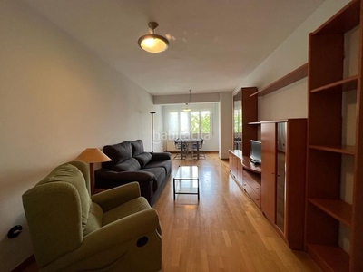 Alquiler piso con 3 habitaciones con ascensor y calefacción en Reus