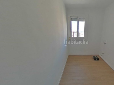 Alquiler piso en av sant idelfons solvia inmobiliaria - piso en Cornellà de Llobregat