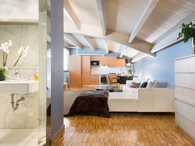 Alquiler piso en carrer de prats de molló 18 ático para estancias largas para 6 en Barcelona
