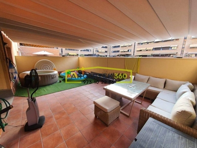 Alquiler Piso Lleida. Piso de cuatro habitaciones Primera planta con terraza