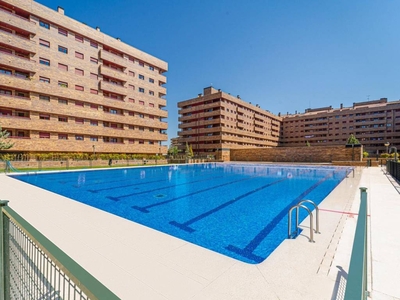 Alquiler Piso Seseña. Piso de cuatro habitaciones en CALLE Sorolla. Buen estado cuarta planta con terraza