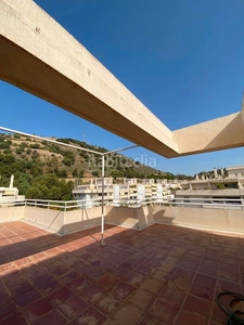 Ático en s/n ático con 4 habitaciones con ascensor, parking, piscina, calefacción y vistas al mar en Málaga