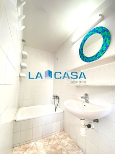 Casa la casa agency presenta!: en Sants Barcelona
