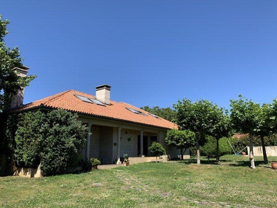 Chalet en Boqueixón