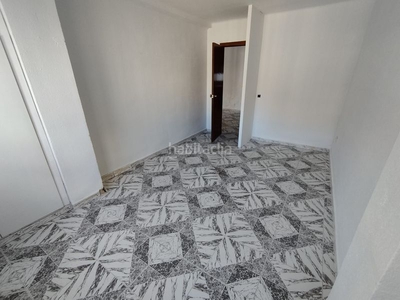 Piso con 2 habitaciones con ascensor en Girón - Las Delicias Málaga