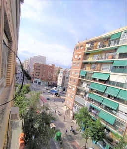 Piso con 4 habitaciones con ascensor y parking en Valencia