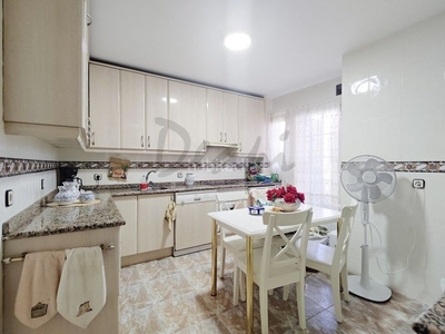 Piso deapi vende piso de 3 habitaciones en villaverde alto. en Madrid
