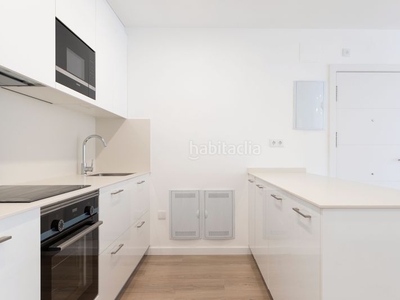 Piso en carrer de pere de fizes 2 piso con 2 habitaciones con ascensor en Terrassa