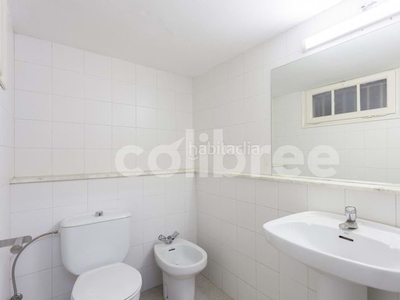 Piso en venta , con 150 m2, 2 habitaciones y 2 baños y aire acondicionado. en Barcelona