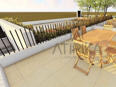 Piso soleado piso de obra nueva con amplio jardin privado en vallpineda, cerca de sitges en Sant Pere de Ribes