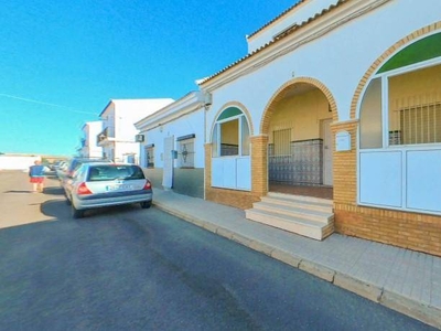 Venta Casa unifamiliar en Calle Vicente Aleixandre Hinojos. Con terraza 181 m²