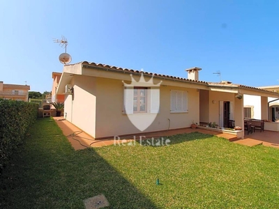 Venta Chalet en Carrer Cabrera Santa Margalida. Buen estado con terraza 335 m²