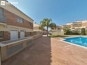 Casa adosada zona comunitaria con piscina en Bonavista Vendrell (El)