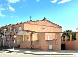 Gran casa de 4 habitaciones en zona tranquila de Torroella de Montgri. Venta Torroella de Montgrí