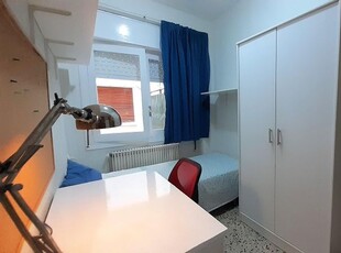 Habitación Individual en Avinguda de Catalunya 17