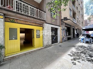 Local comercial en alquiler de 131 m2 , Gràcia, Barcelona