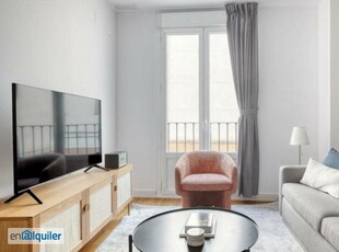 Piso en alquiler de 2 dormitorios en Tirso De Molina, Madrid MAD-38