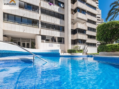 Se vende apartamento en Levante / Av Europa con parking y piscina. www.euroloix.com