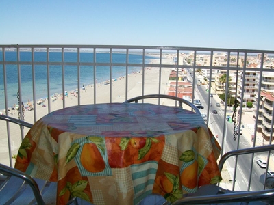 Alquiler de piso con terraza en Santa Pola, en gran playa