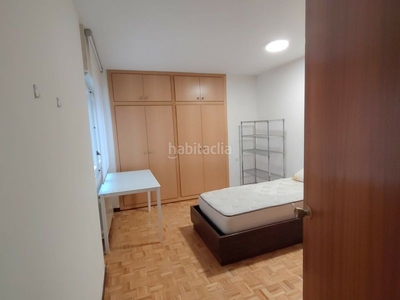 Alquiler piso con 4 habitaciones amueblado con ascensor, calefacción y aire acondicionado en Reus