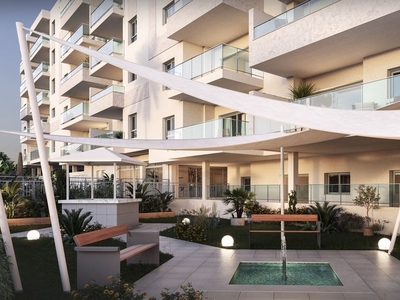 Apartamento en venta en Benalmadena Costa, Benalmádena, Málaga