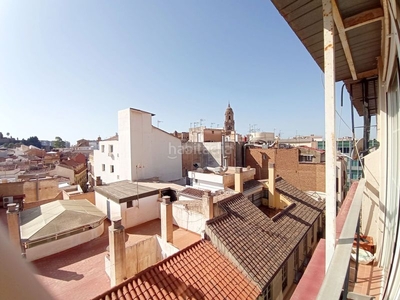 Ático atico con posibilidad de recuperar la terraza original = c/ granados en Málaga