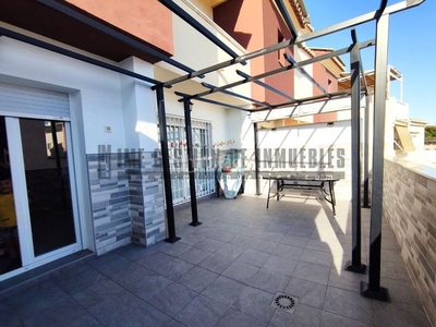 Casa adosada en urbanización cerro del romeral en Vélez - Málaga
