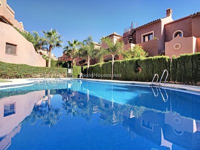 Casa adosada en venta en Costa Natura, Estepona