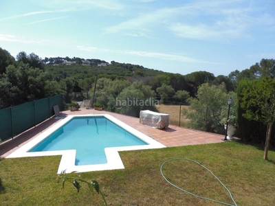 Casa con 4 habitaciones amueblada con parking, piscina, calefacción y jardín en Sant Antoni de Calonge