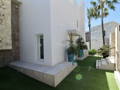 Casa con 4 habitaciones con piscina y vistas al mar en Benahavís