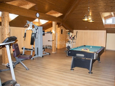 Chalet gran casa con piscina, gimnasio y sauna privados en Alcalá de Guadaira