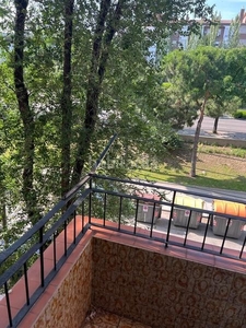 Piso acogedora vivienda de 2 dormitorios y 1 baño con terraza en Canillejas!! en Madrid