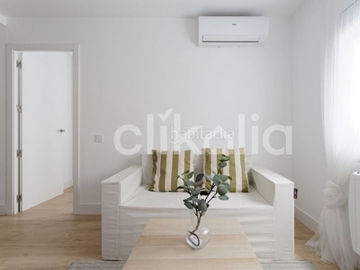 Piso con 3 habitaciones con ascensor, calefacción y aire acondicionado en Esplugues de Llobregat