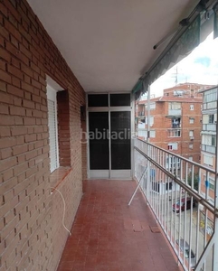 Piso en calle de ocaña 7 piso con 3 habitaciones con calefacción en Madrid