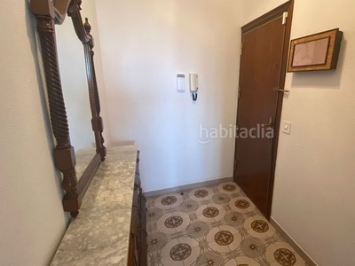 Piso gran piso en finca con ascensor y balcon en cornella en Cornellà de Llobregat