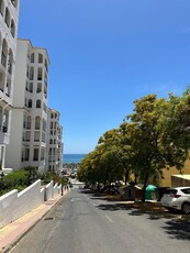 Apartamento en venta en Estepona, Málaga