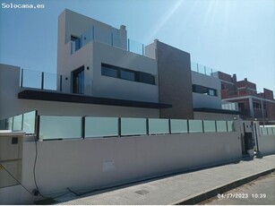Casa de Pueblo en Venta en Orihuela Costa, Alicante