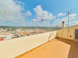 Casa en venta. La Collada, casa con dos viviendas con entrada independiente, amplio patio con barbacoa y horno de leña.