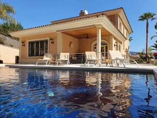 Chalet en venta en Alella, Barcelona