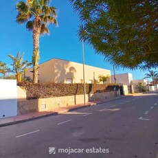 Chalet en venta en Las Marinas - Pueblo Laguna, Vera, Almería